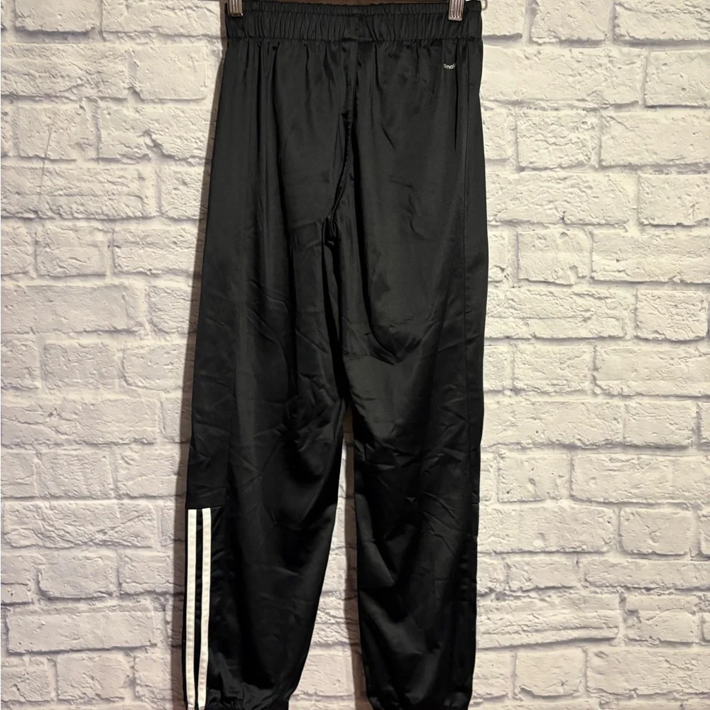 Adidas Sport Essentials Black Joggers Sweatpants White Stripes 11-12 yr Medium - Picture 4 of 5